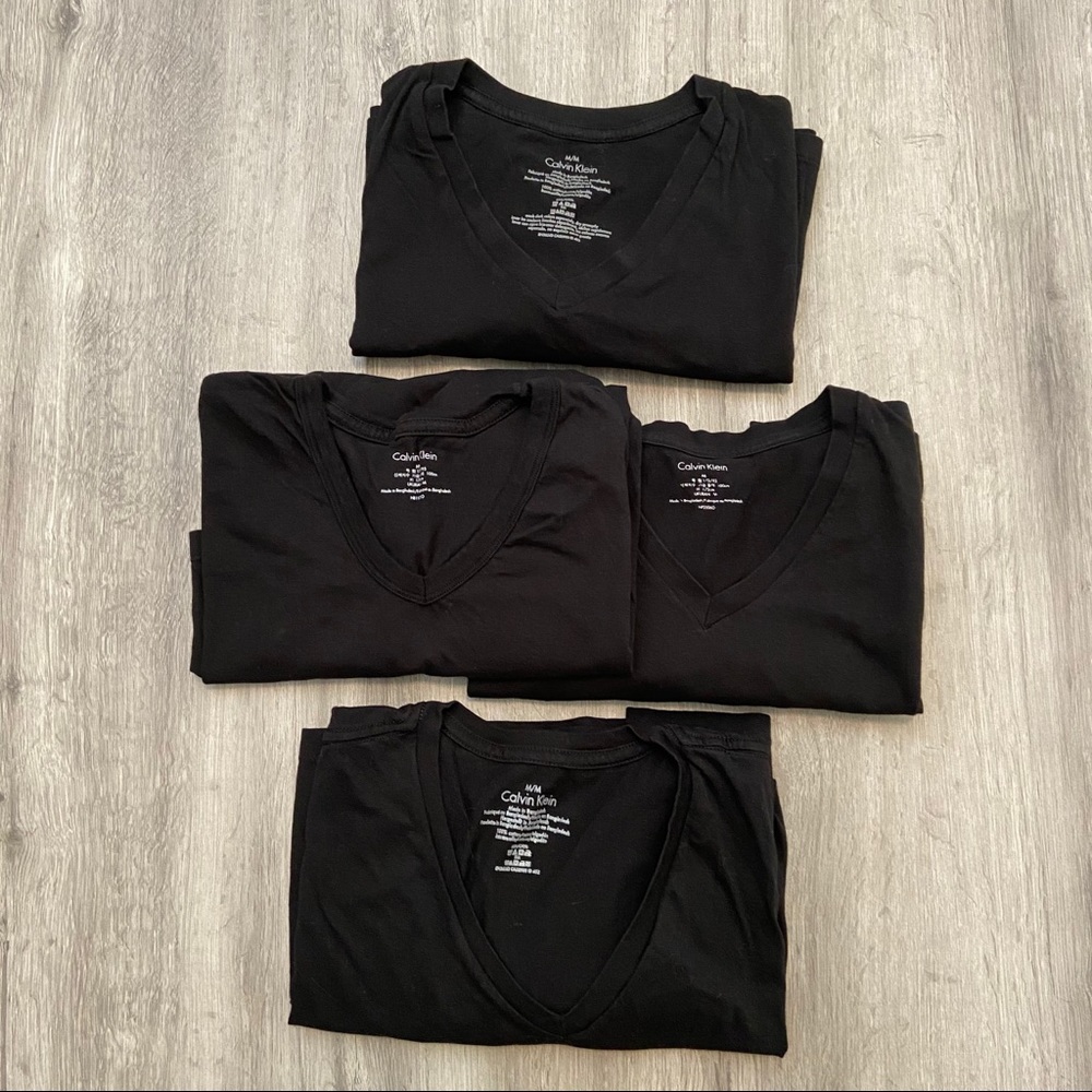 Men’s Calvin Klein T-Shirts Size M bundle 
Black